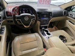 جیپ گراند شیرۆکی